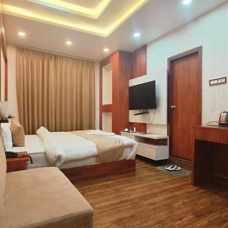 V Square Airport Hotel Lucknow Exterior photo